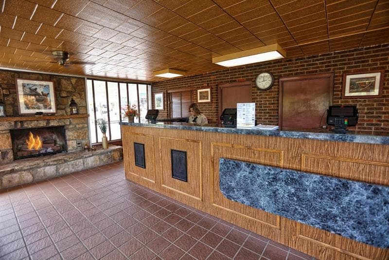 Wild Bear Inn 4