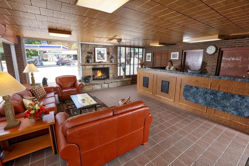 Wild Bear Inn 5