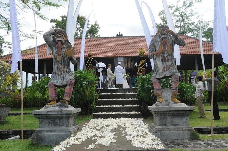 Tirta Ayu Hotel photo 1