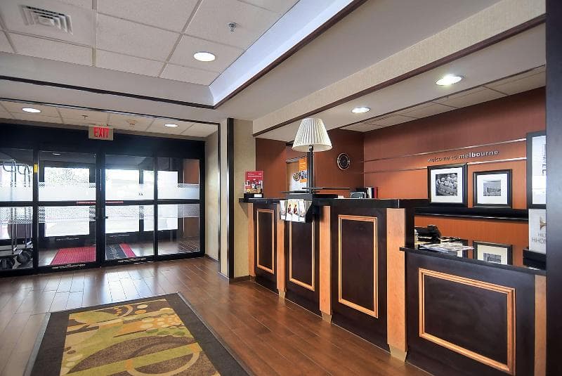 Hampton Inn Melbourne 5