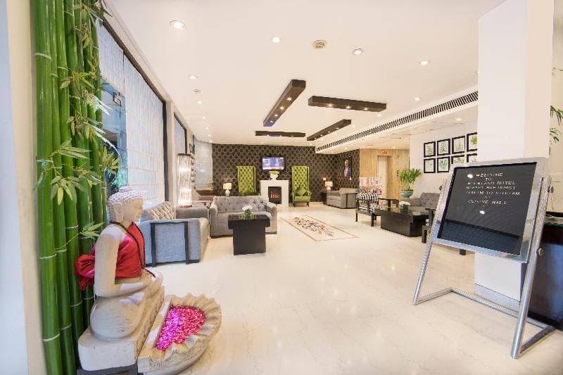 Rockland Hotel C R Park 4