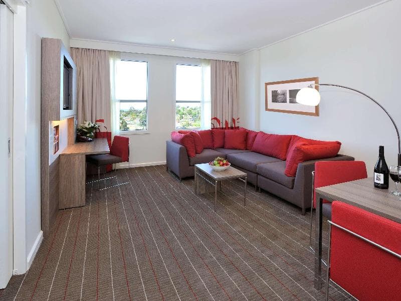 Novotel Melbourne Glen Waverley 3