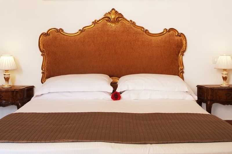 Pantheon Inn 5