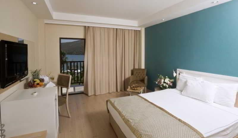 Green Bay Resort & Spa 4