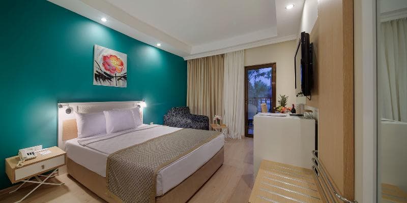 Green Bay Resort & Spa 5