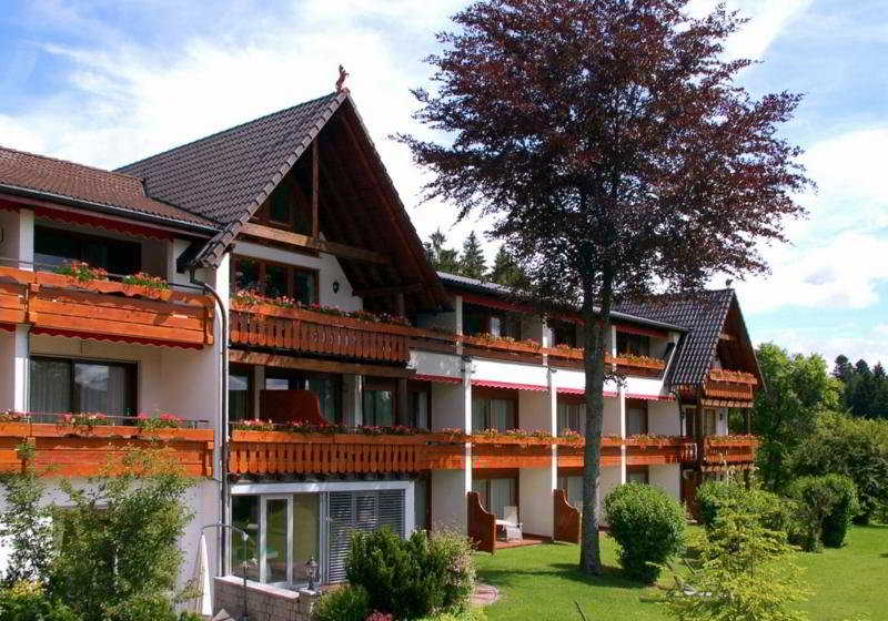 Wellnesshotel Grüner Wald main