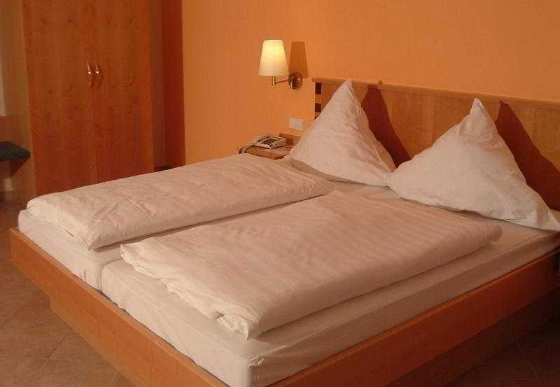 Hotel Sonne photo 1