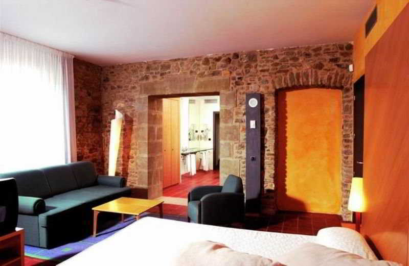 Arcs De Monells - Adults Only 5