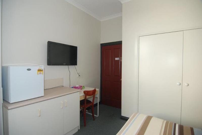 Brunswick Tower Hotel 5