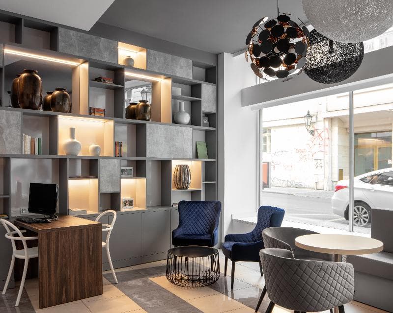Astoria Hotel 4