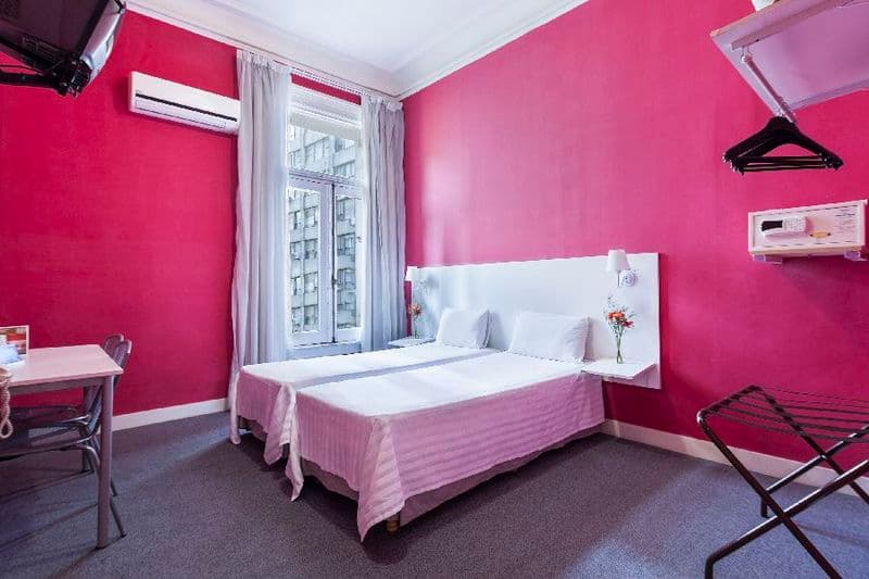 Hotel Crisol Mundial 3