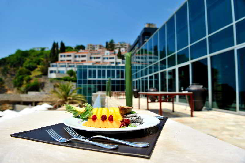 Avala Resort & Villas 3