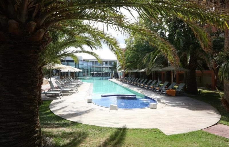 Minos Mare Royal 4