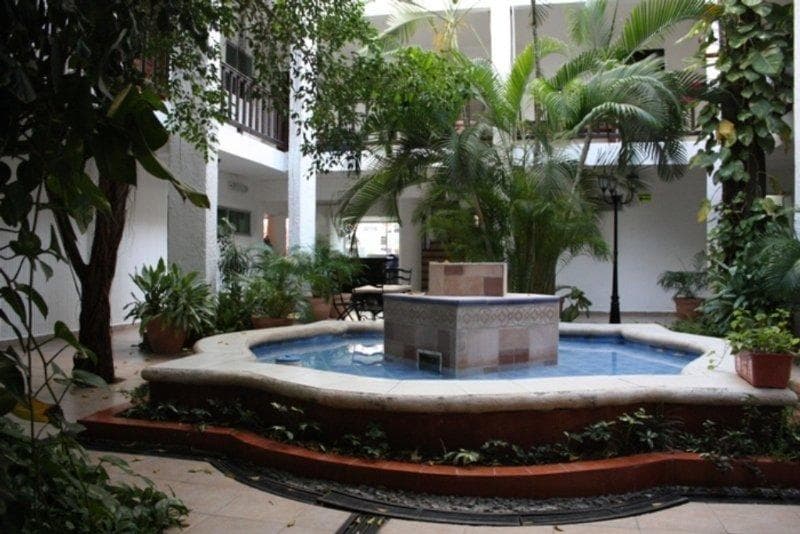 Colonial Cancun 2