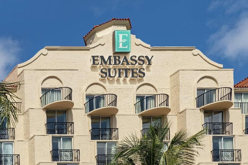 Embassy Suites by Hilton Miami International Airport 2