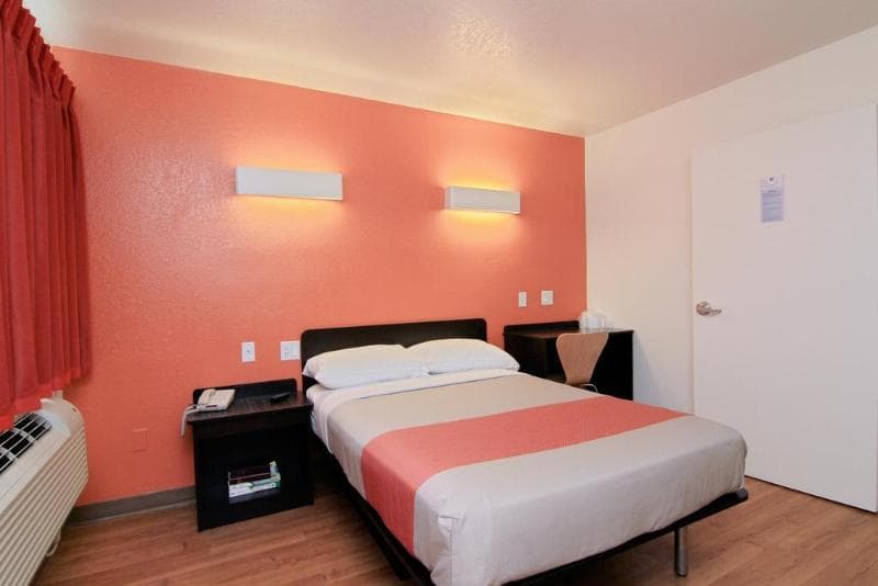 Motel 6 Scottsdale 5