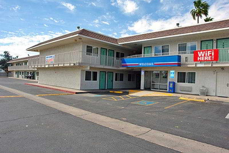 Motel 6 Mesa North photo 1