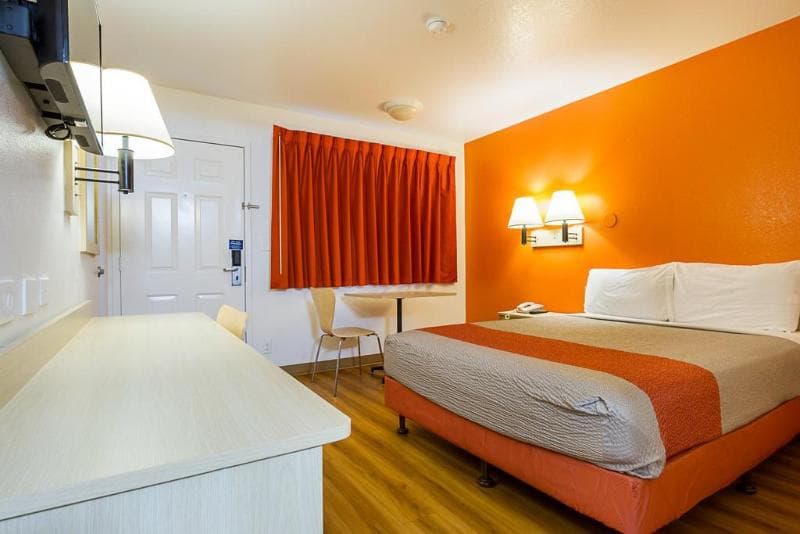 Motel 6 Mesa North 3