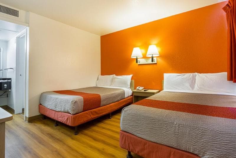Motel 6 Mesa North 5