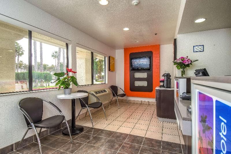 Motel 6 Carlsbad South 3