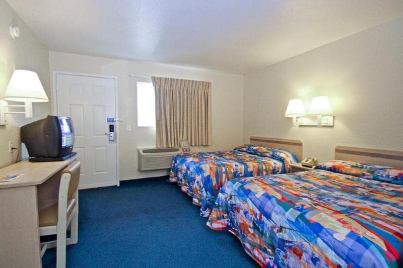 Motel 6 Ontario Airport 3