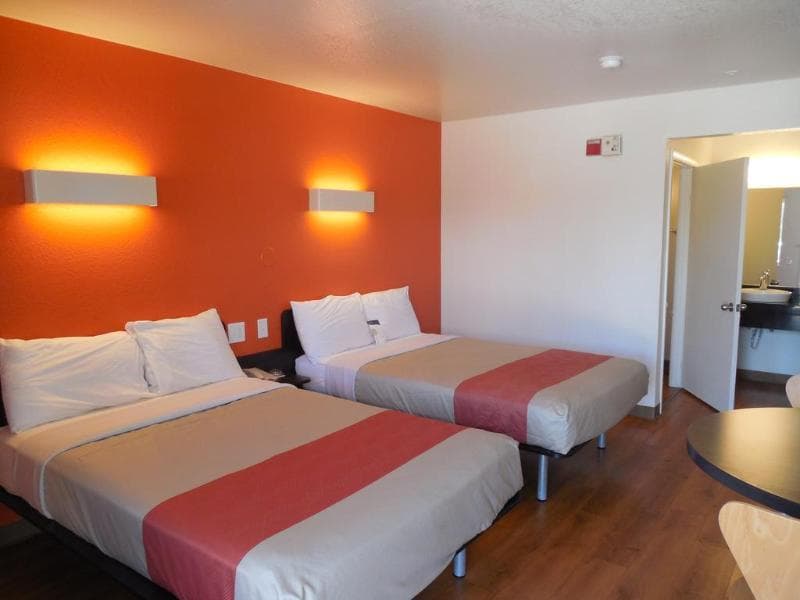 Motel 6 San Diego - Chula Vista 4