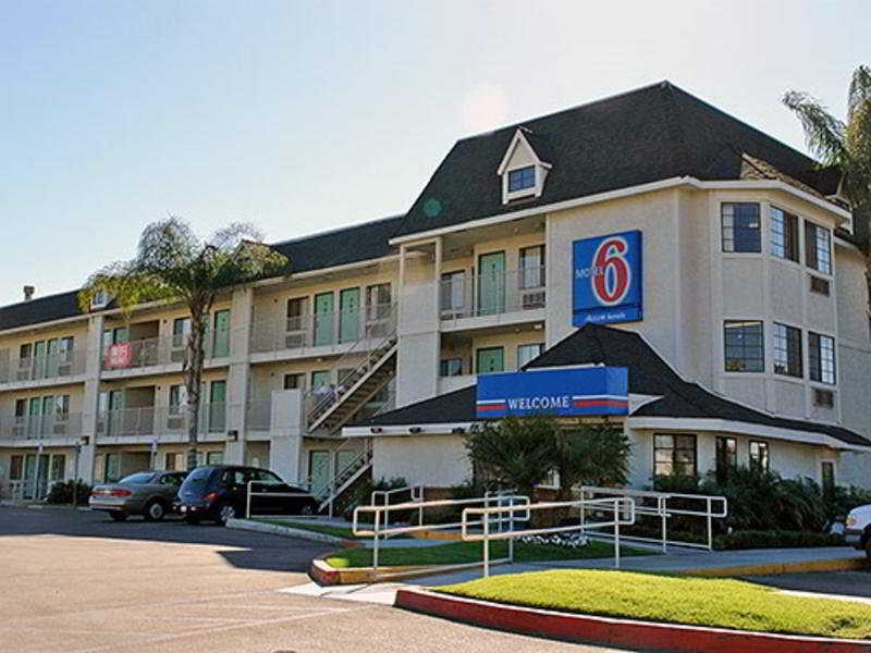 Motel 6 Buena Park - Knots Berry Farm / Disneyland 1