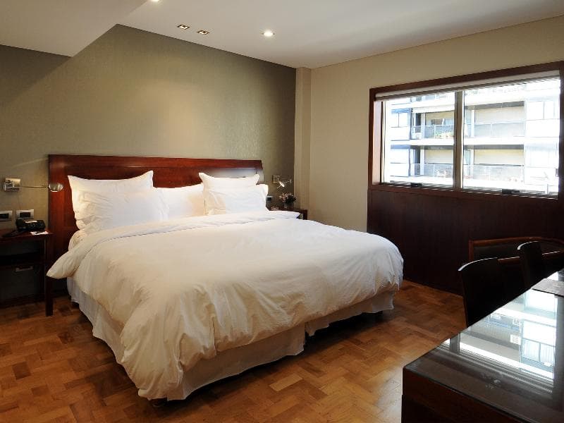 Windsor Hotel & Tower 5