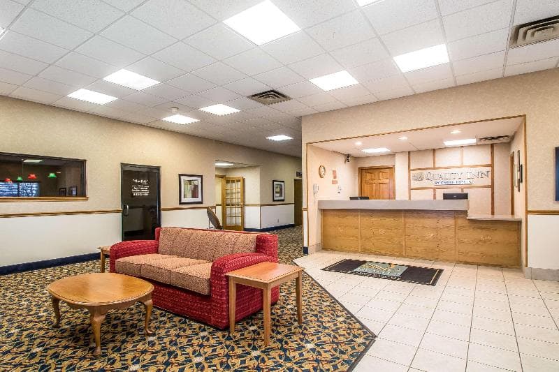 Quality Inn Morris I-80 4