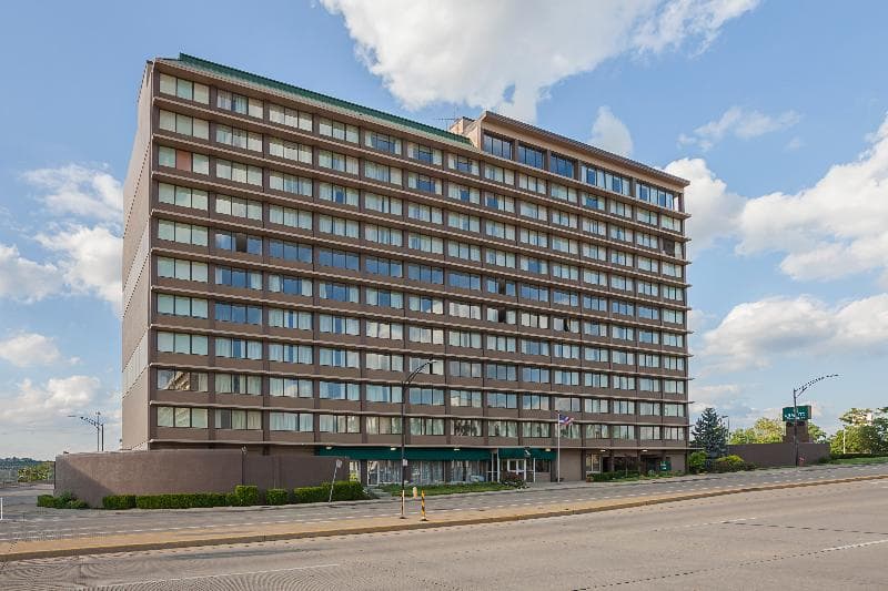 Quality Inn & Suites 3