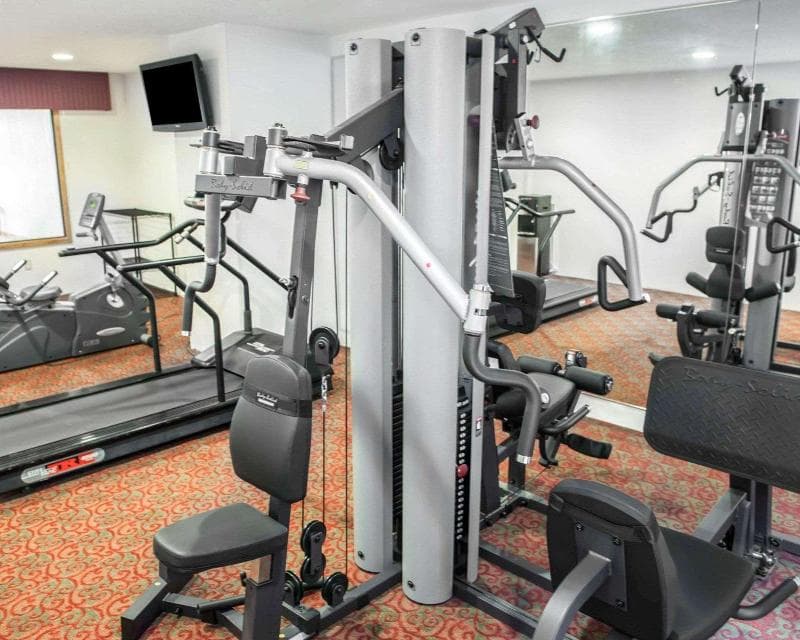 Quality Inn & Suites 4