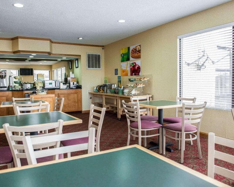 Quality Inn & Suites 5