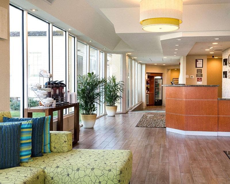 Comfort Suites Beachfront 5