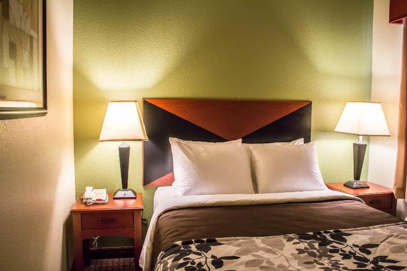 Sleep Inn & Suites At Six Flags 3