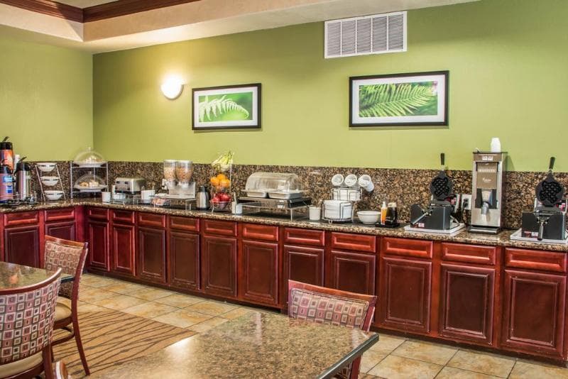 Sleep Inn & Suites At Six Flags 4