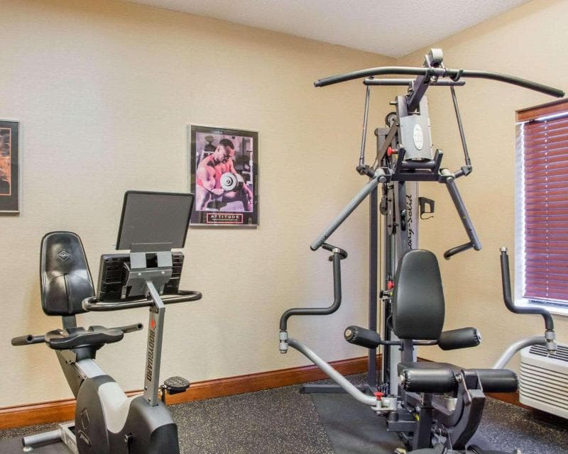 Comfort Inn & Suites photo 1