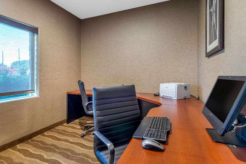 Comfort Suites Stone Oak 4