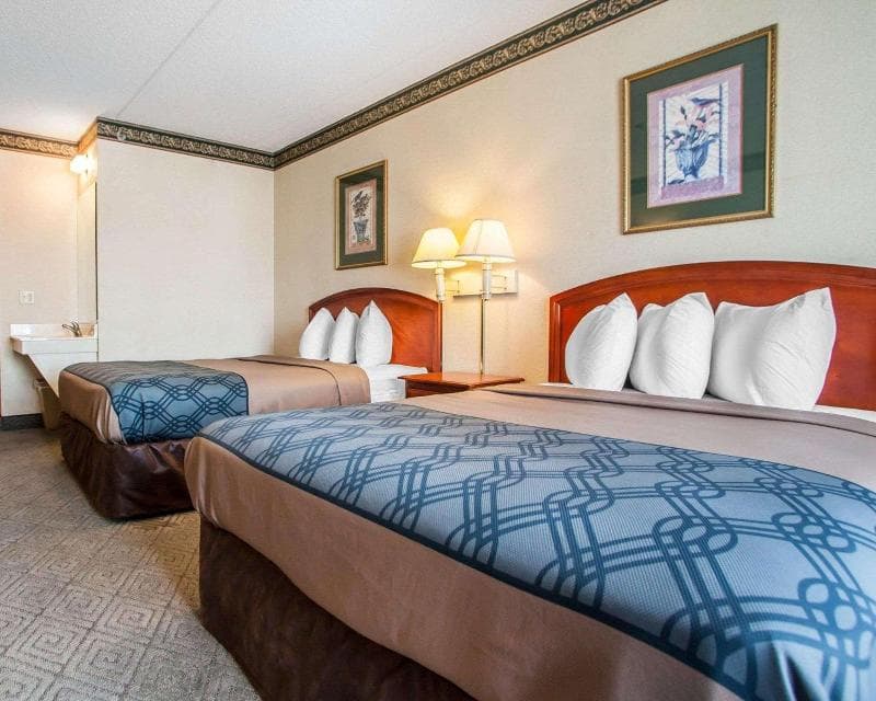 Rodeway Inn & Suites Milwaukee Airport 4