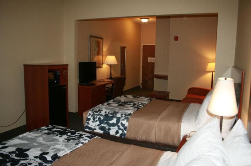 Sleep Inn & Suites 2