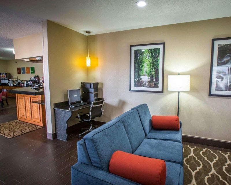 Comfort Inn Morris photo 1