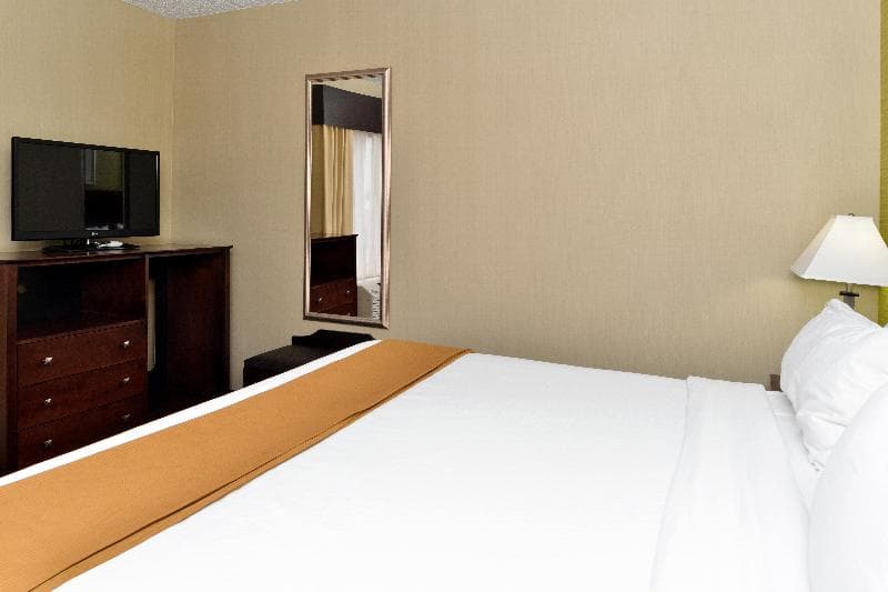Holiday Inn Express & Suites Indianapolis West - Airport Area 3