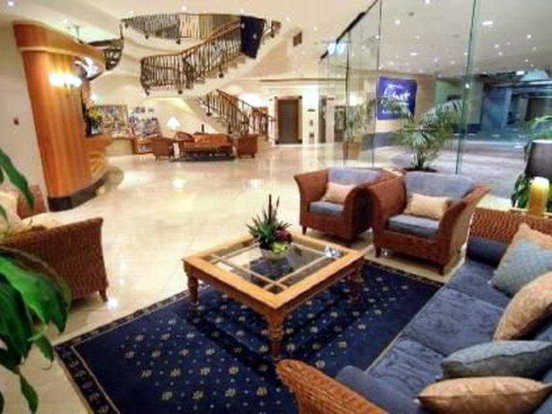 Landmark Resort 3