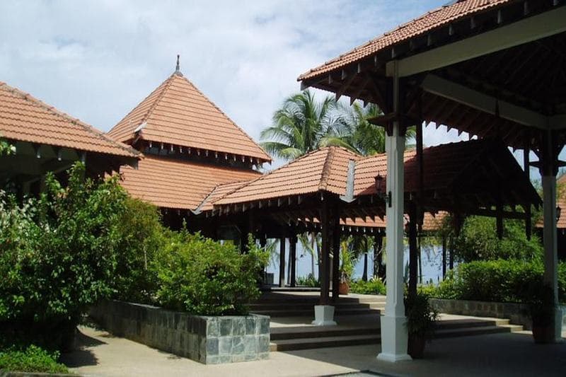 Sutra Beach Resort 3