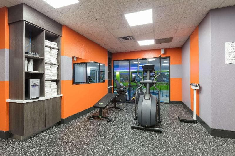 Wingate by Wyndham Dallas Love Field 3