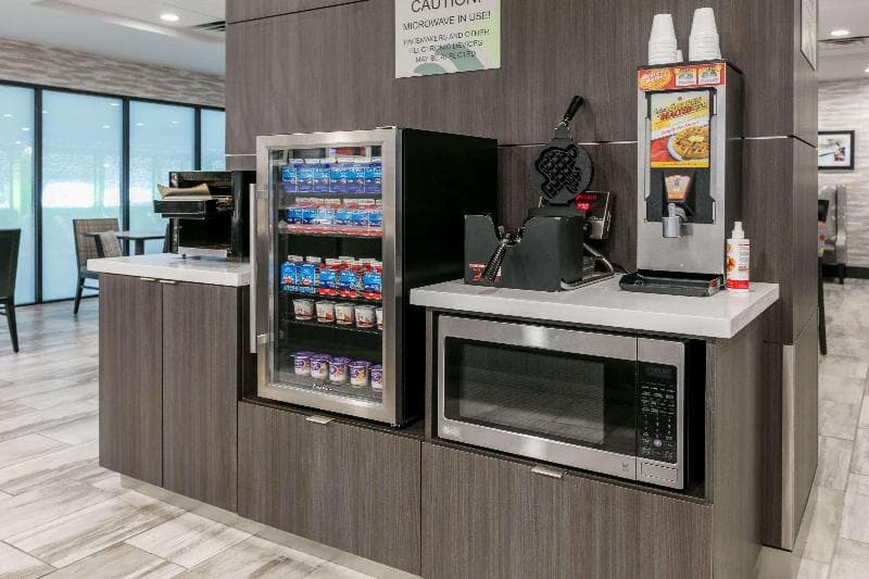 Wingate by Wyndham Dallas Love Field 4
