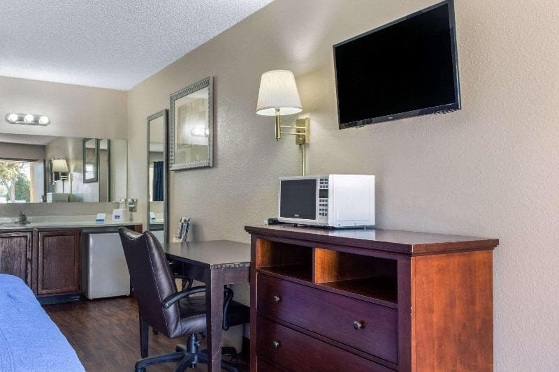 Rodeway Inn Near Ft Huachuca 2