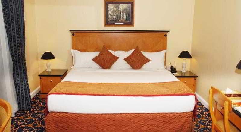 Regal Plaza Hotel 4