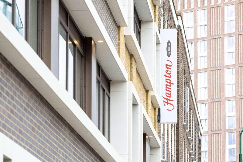 Hampton by Hilton London City 3