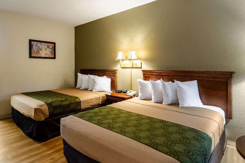 Econo Lodge North photo 1