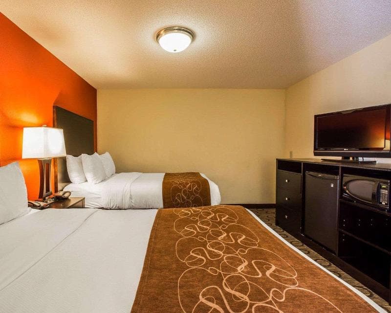 Comfort Suites at WestGate Mall 4